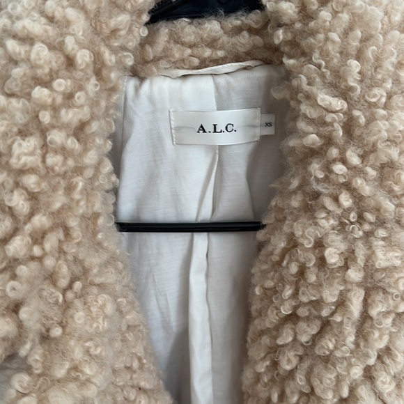 ALC
Women's Stefan Colorblocked Teddy Coat - Picture 2 of 4